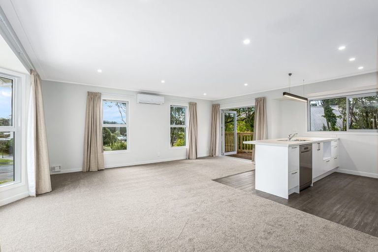 Photo of property in 18 Transom Close, Whitby, Porirua, 5024