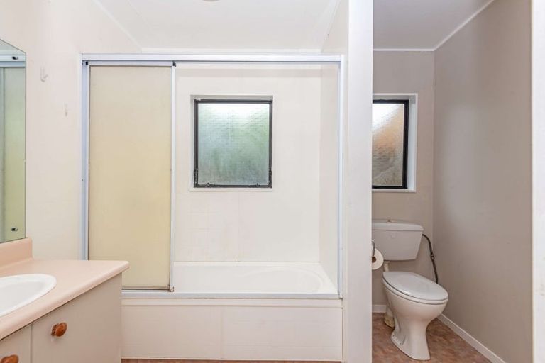 Photo of property in 21 Dahlstrom Grove, Kelvin Grove, Palmerston North, 4414