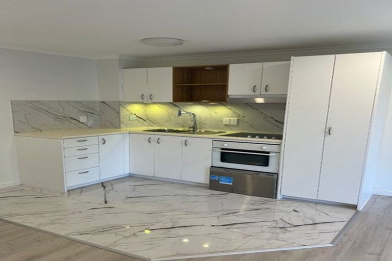 Photo of property in 24/8 Carolina Place, Albany, Auckland, 0632