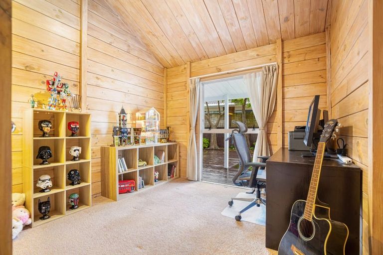 Photo of property in 12 Princess Maria Place, Massey, Auckland, 0614