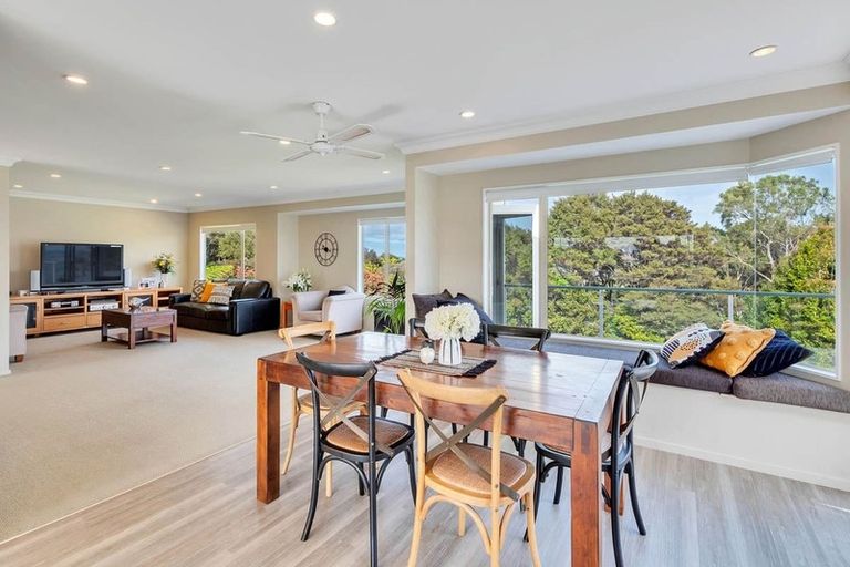 Photo of property in 259 Kaipara Road, Papakura, 2582