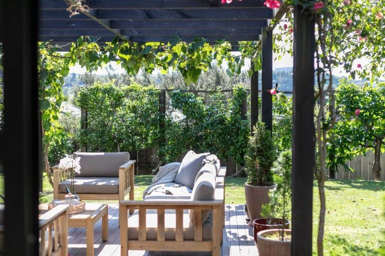 Photo of property in 15 Kakemai Rise, Pyes Pa, Tauranga, 3112