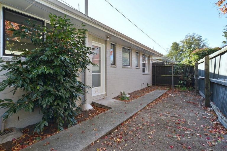 Photo of property in 2/21 Wyatt Place, Russley, Christchurch, 8042