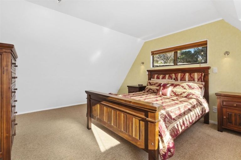 Photo of property in 13 James Cook Drive, Whitby, Porirua, 5024