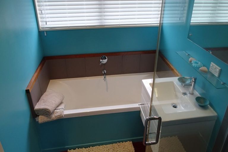 Photo of property in 3 Fuller Close, Levin, 5510