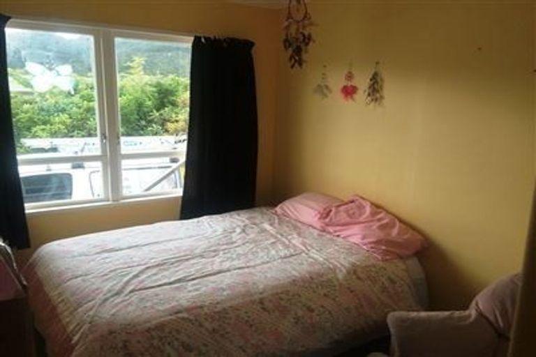 Photo of property in 8 Manurewa Grove, Wainuiomata, Lower Hutt, 5014