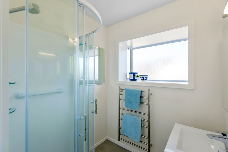 Photo of property in 88 Springs Road, Hornby, Christchurch, 8042