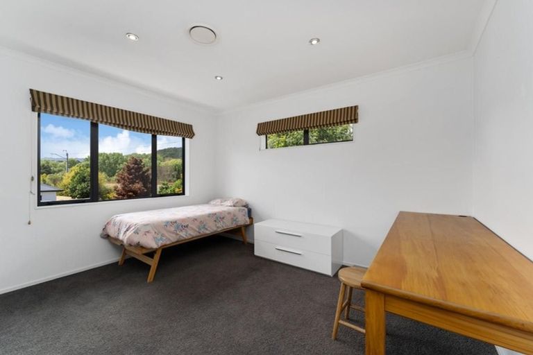 Photo of property in 7 Lambert Way, Paraparaumu, 5032