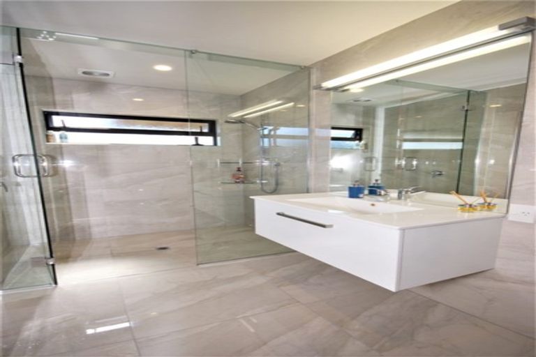 Photo of property in 11 Krissell Place, Acacia Bay, Taupo, 3330