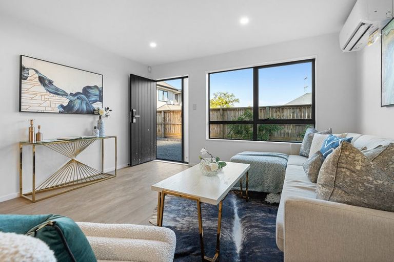 Photo of property in 8f Claridge Street, Glen Eden, Auckland, 0602
