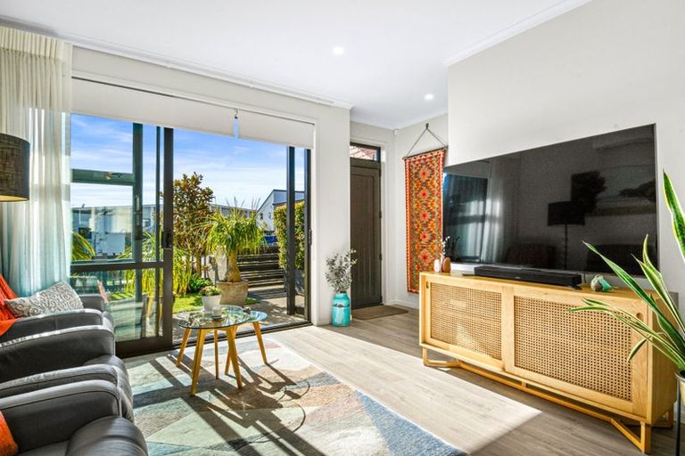 Photo of property in 52 Walter Merton Road, Hobsonville, Auckland, 0616