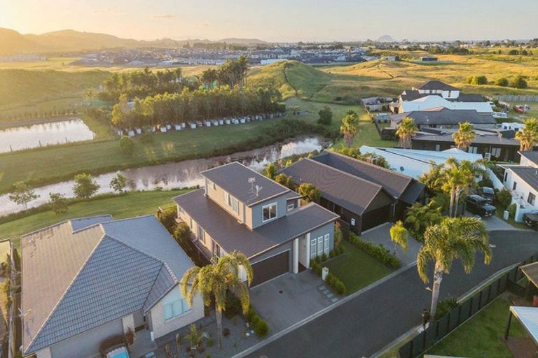 Photo of property in 8 Celmisia Retreat, Papamoa Beach, Papamoa, 3118