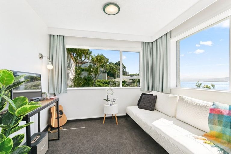 Photo of property in Grafon Court Flats, 53u3 Grafton Road, Roseneath, Wellington, 6011
