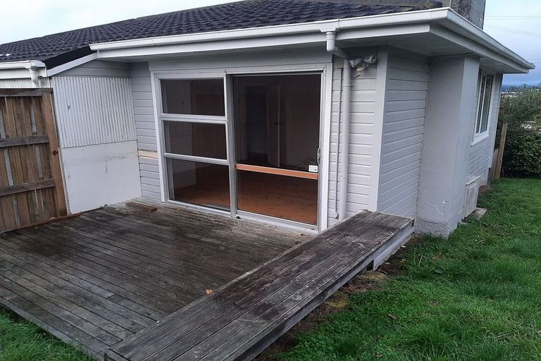 Photo of property in 12 Taupiri Crescent, Titahi Bay, Porirua, 5022