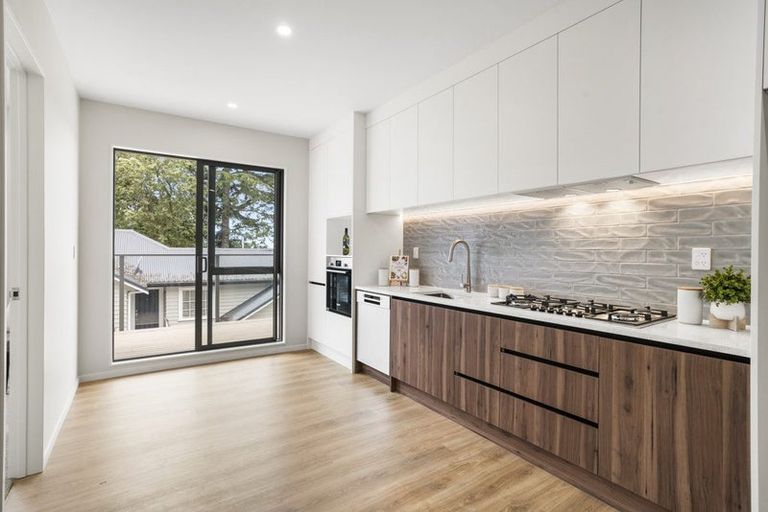 Photo of property in 15d/1 Verran Road, Birkenhead, Auckland, 0626