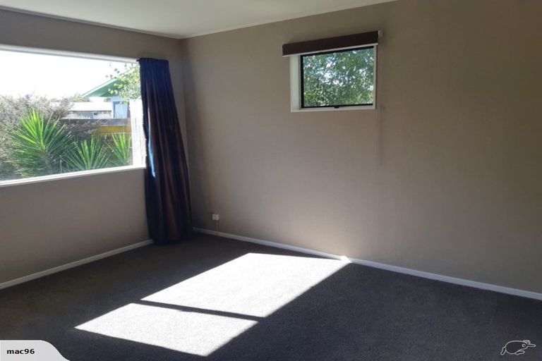 Photo of property in 31 Gilmour Place, Taradale, Napier, 4112