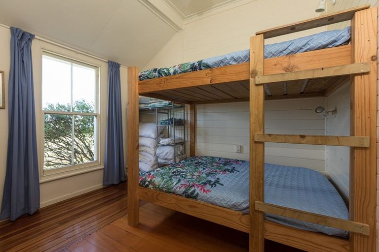 Photo of property in 8 Shoal Beach Road, Aramoana, Omakere, 4271