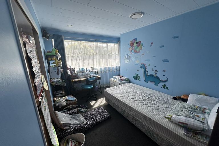 Photo of property in 8 Erris Street, Johnsonville, Wellington, 6037