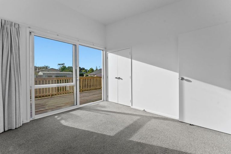 Photo of property in 6 Te Moau Avenue, Parakai, 0830