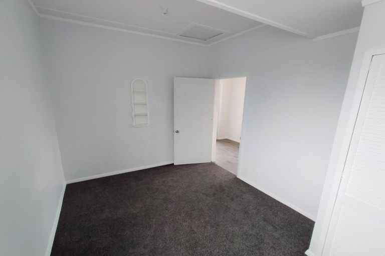 Photo of property in 1006 Tremaine Avenue, Roslyn, Palmerston North, 4414