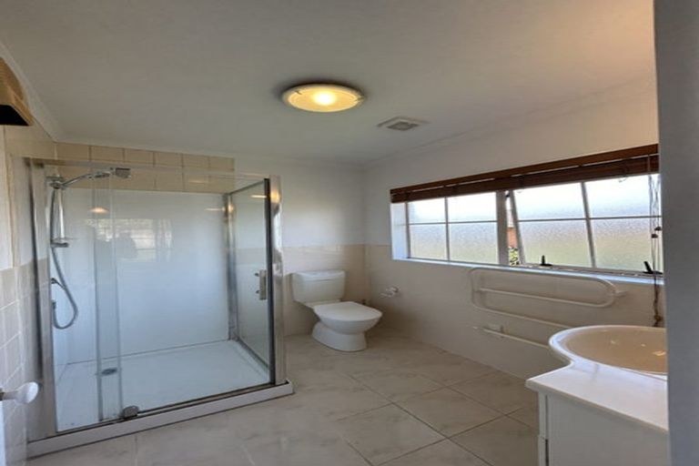 Photo of property in 12 Darimouth Place, Albany, Auckland, 0632