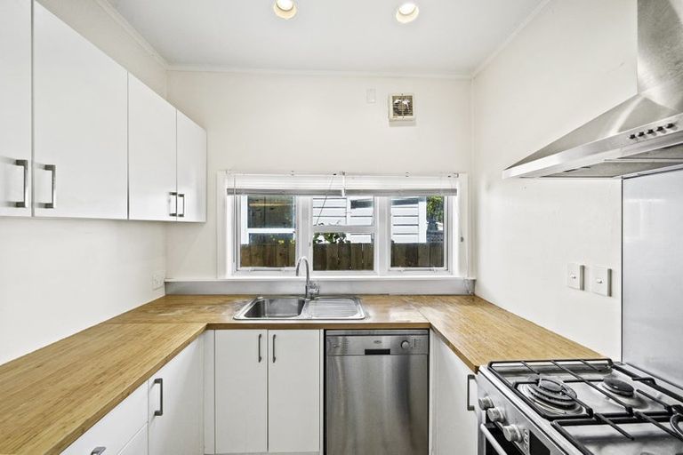 Photo of property in 44 Bridge Street, Rongotai, Wellington, 6022