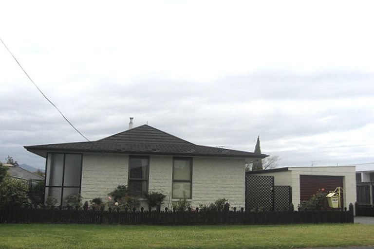 Photo of property in 2/134 Charles Street, Blenheim, 7201