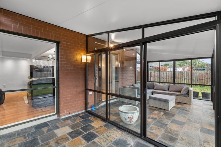 Photo of property in 83 Grahams Road, Burnside, Christchurch, 8041