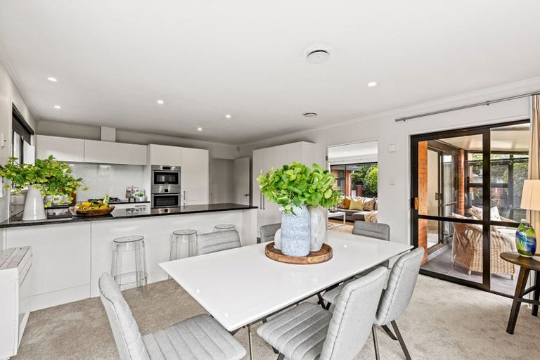 Photo of property in 26 Idris Road, Fendalton, Christchurch, 8052