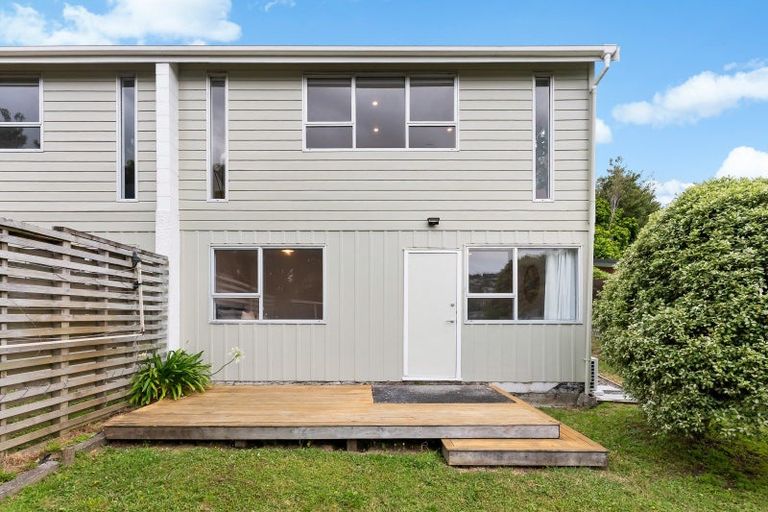 Photo of property in 3 Brydon Way, Paparangi, Wellington, 6037