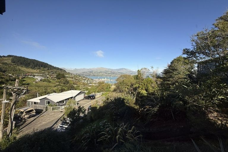Photo of property in 37 Cornwall Road, Lyttelton, 8082