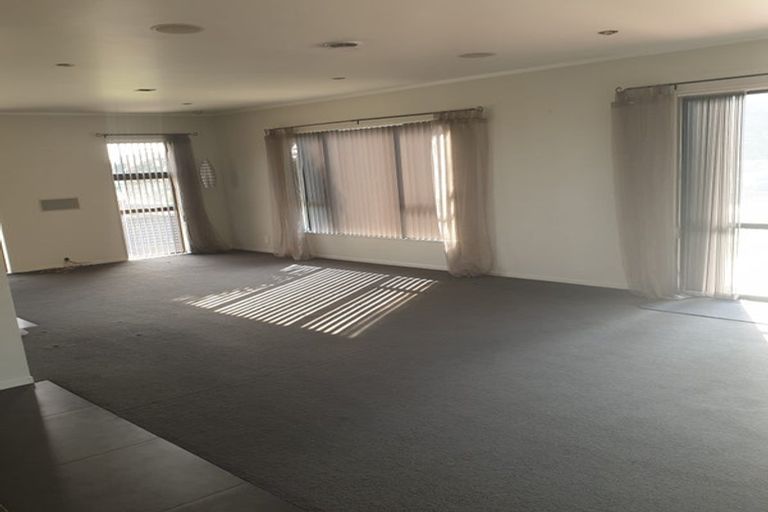 Photo of property in 86 Racecourse Road, Waiuku, 2123