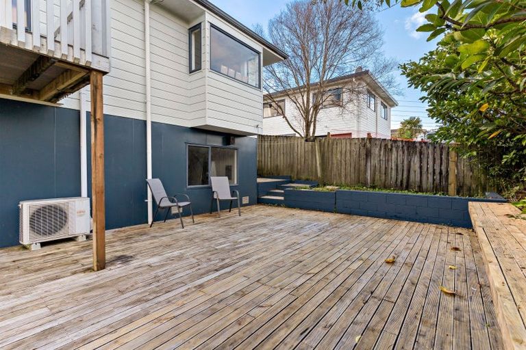 Photo of property in 39 Garton Drive, Massey, Auckland, 0614