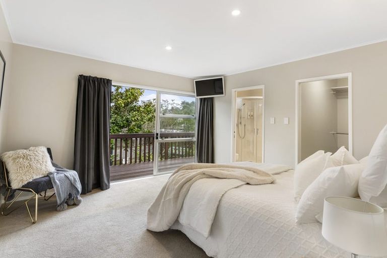 Photo of property in 8 Babington Place, Torbay, Auckland, 0630