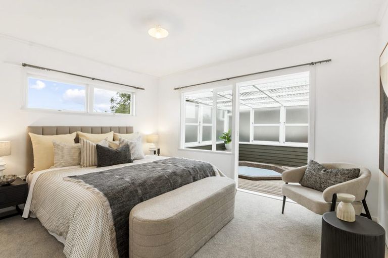 Photo of property in 41 Knightsbridge Drive, Forrest Hill, Auckland, 0620