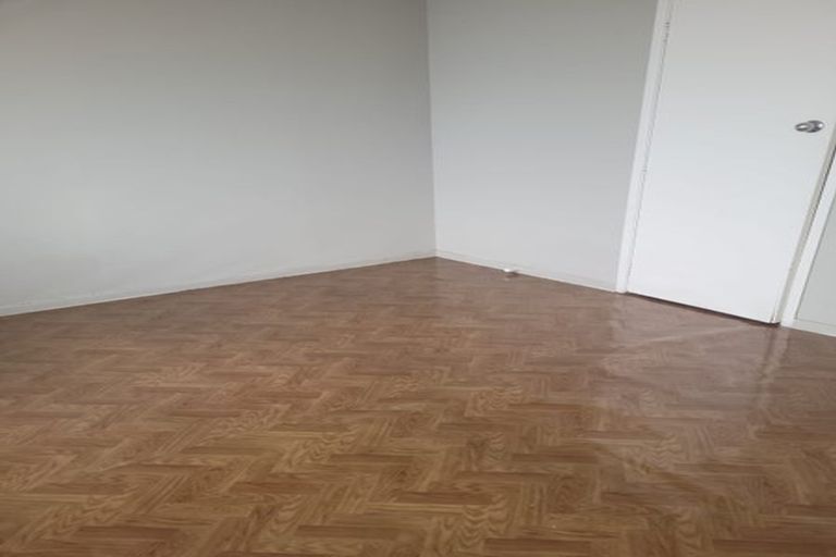 Photo of property in 5 Paine Place, Mangere, Auckland, 2022