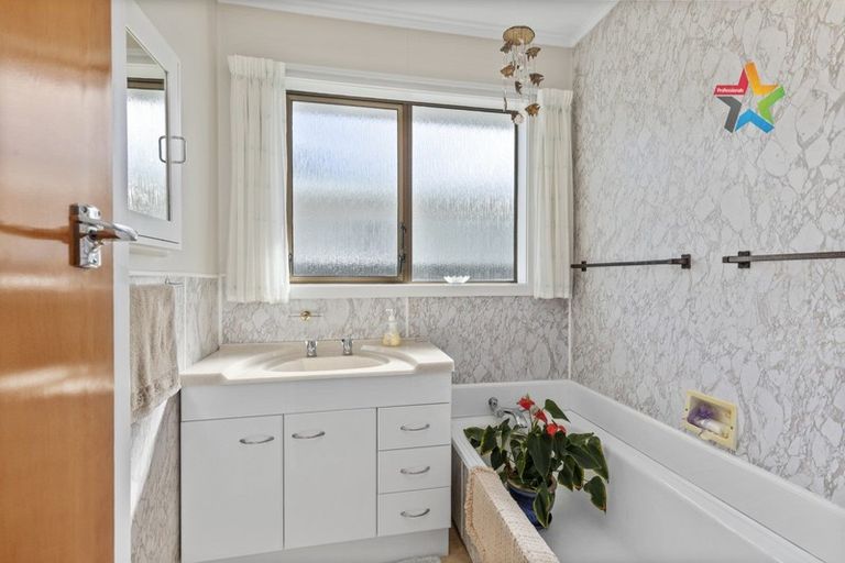 Photo of property in 73 Karamu Crescent, Wainuiomata, Lower Hutt, 5014