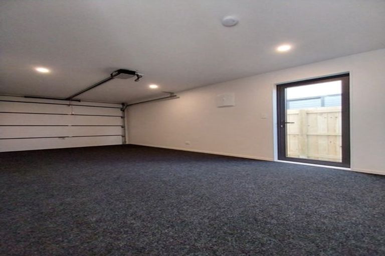 Photo of property in 10/116 Colwill Road, Massey, Auckland, 0614