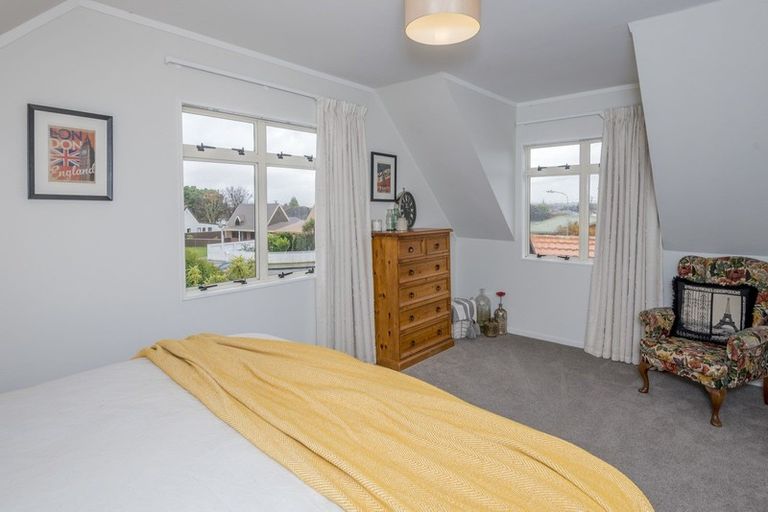 Photo of property in 10 Guildford Street, Levin, 5510