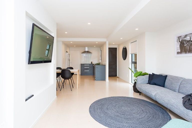 Photo of property in 1/176 Edgeware Road, Edgeware, Christchurch, 8013