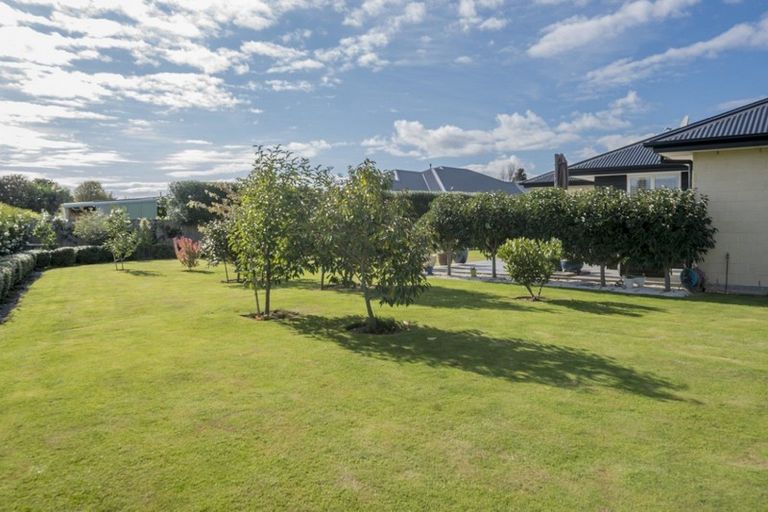 Photo of property in 18 Gladys Place, Levin, 5510