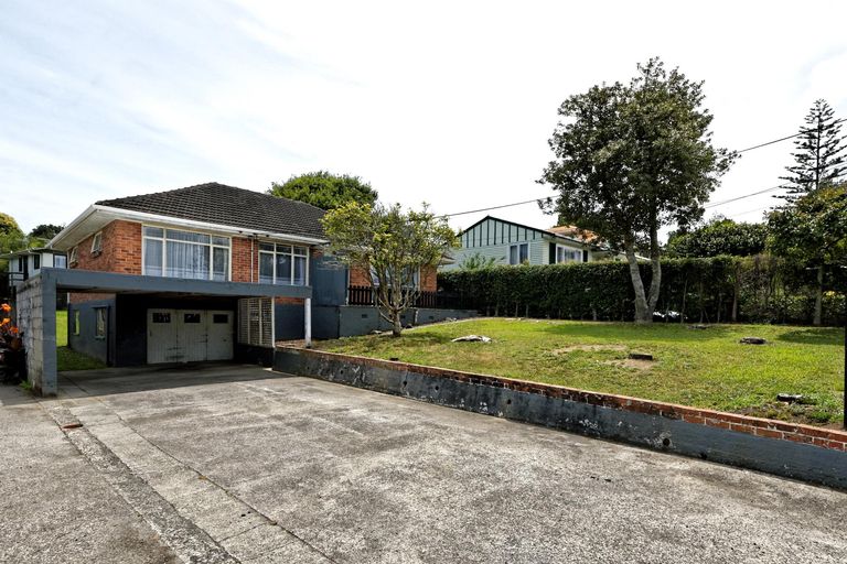 Photo of property in 29 Stottholm Road, Titirangi, Auckland, 0604