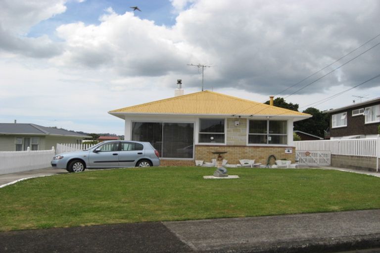 Photo of property in 5 Ngaio Avenue, Mangere Bridge, Auckland, 2022