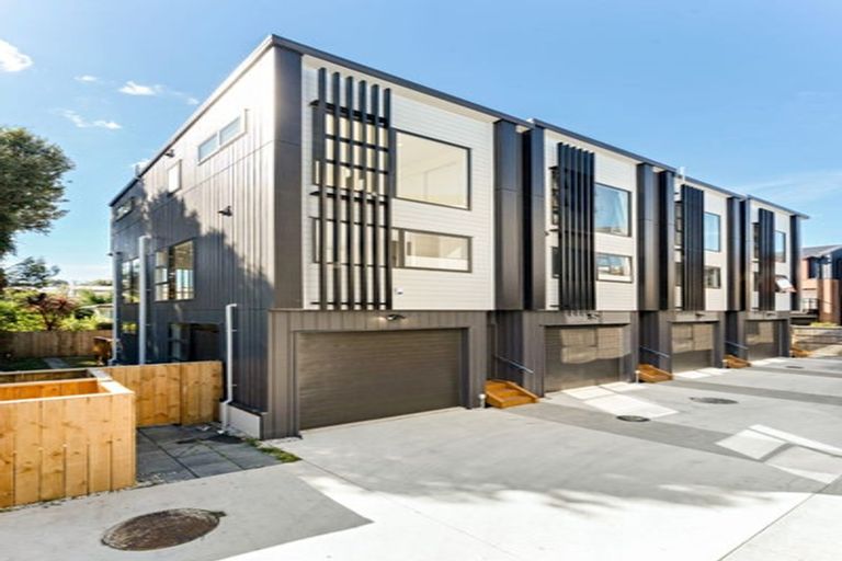 Photo of property in 4/65 Friedlanders Road, Manurewa, Auckland, 2102