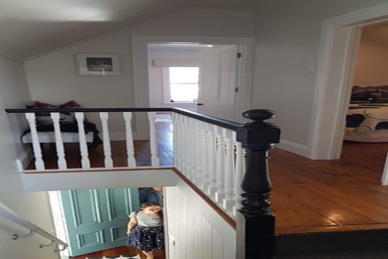 Photo of property in 85 Pirie Street, Mount Victoria, Wellington, 6011