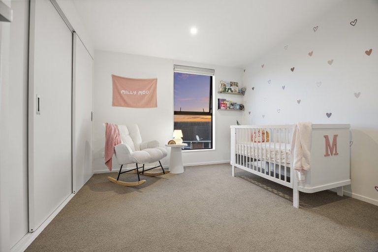 Photo of property in 12/82 East Coast Road, Milford, Auckland, 0620