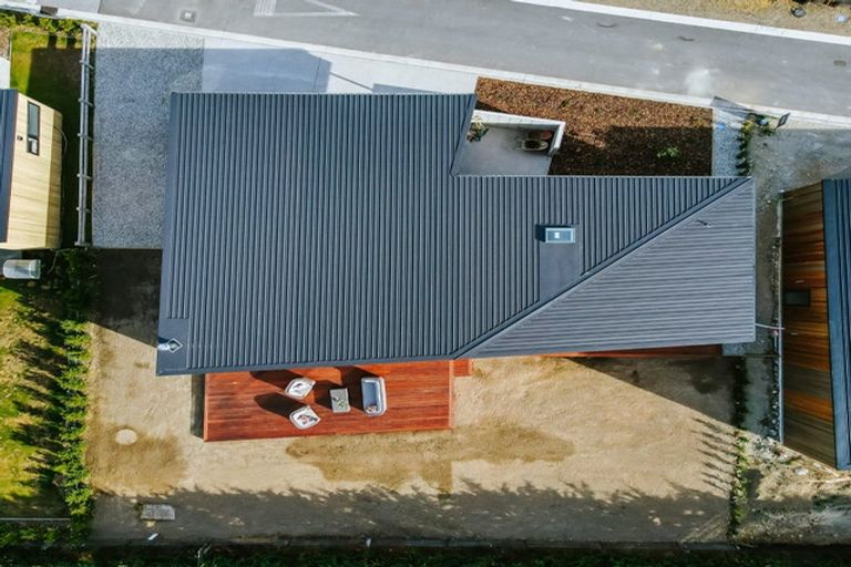 Photo of property in 13 Fern Burn Close, Wanaka, 9305