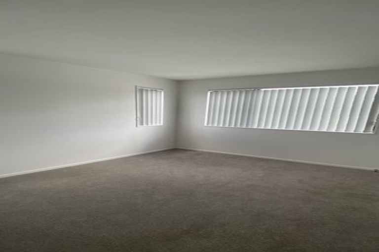 Photo of property in 27/241 Don Buck Road, Massey, Auckland, 0614