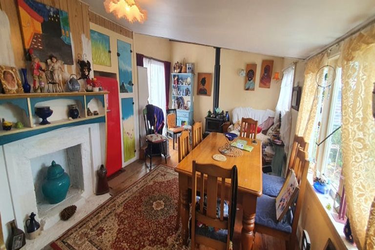 Photo of property in 9 Edward Street, Waimate, 7924