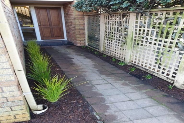 Photo of property in 4a Kent Lodge Avenue, Avonhead, Christchurch, 8042